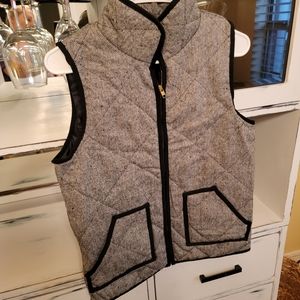 Sign Here brand.  Large vest w/zipper